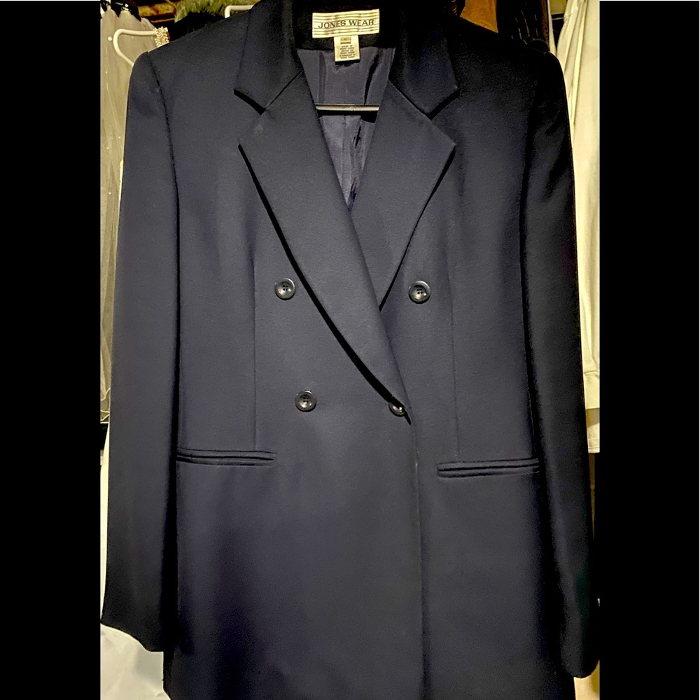 Women’s Navy Blazer